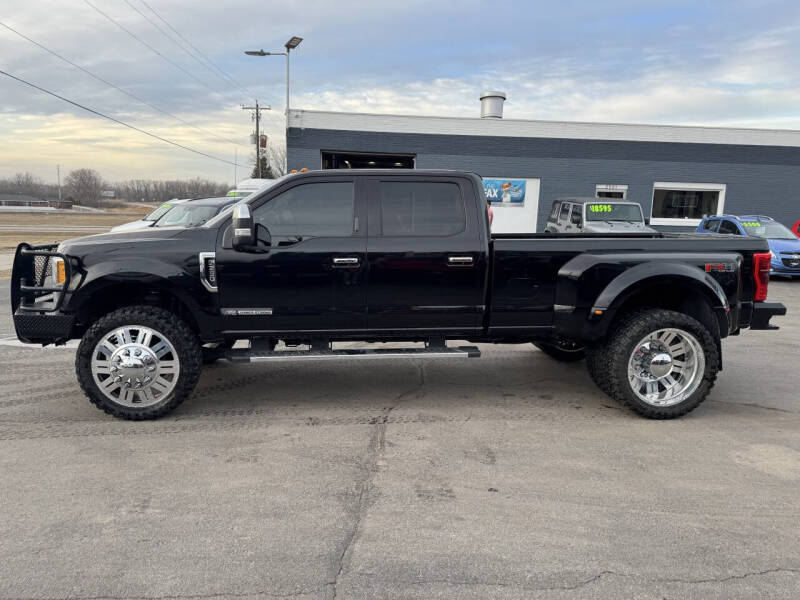Used 2017 Ford F-350 Super Duty Lariat with VIN 1FT8W3DTXHEF34340 for sale in Green Bay, WI