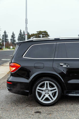 2015 Mercedes-Benz GL-Class GL 550 4MATIC
