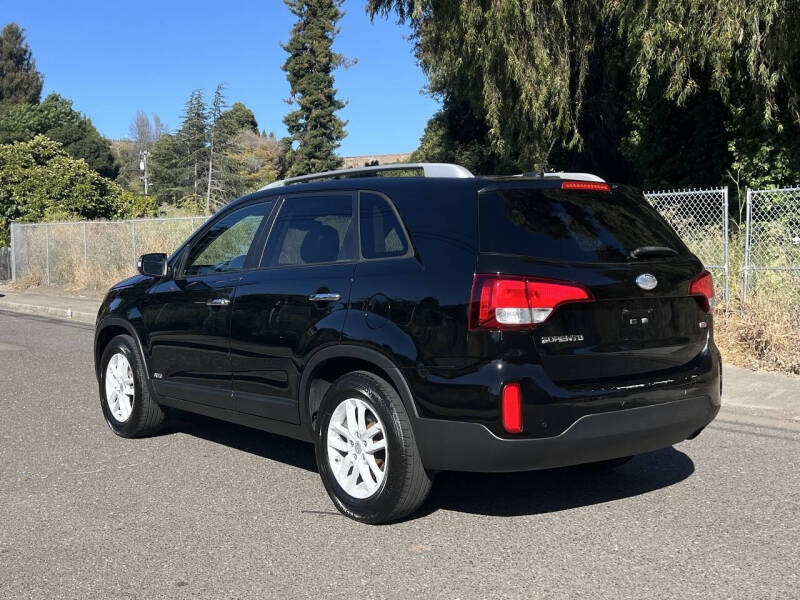2014 Kia Sorento LX