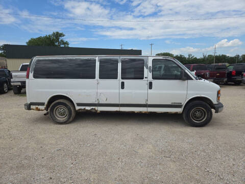 2001 Chevrolet Express G3500 LS