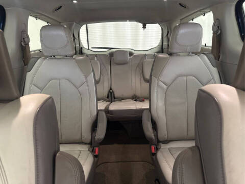 2018 Chrysler Pacifica Touring L Plus