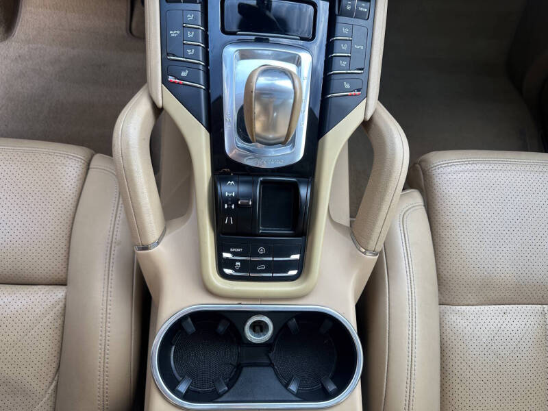 2013 Porsche Cayenne Tiptronic