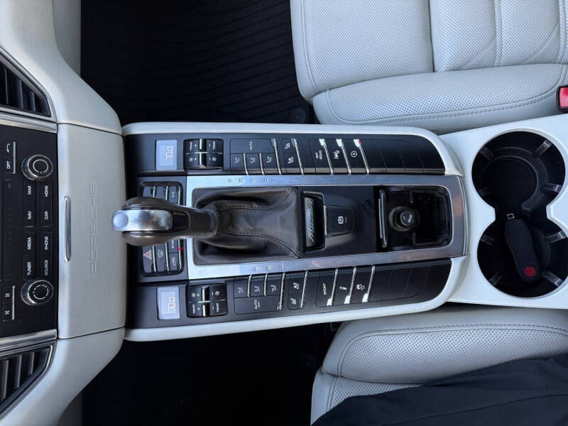 2018 Porsche Macan Turbo