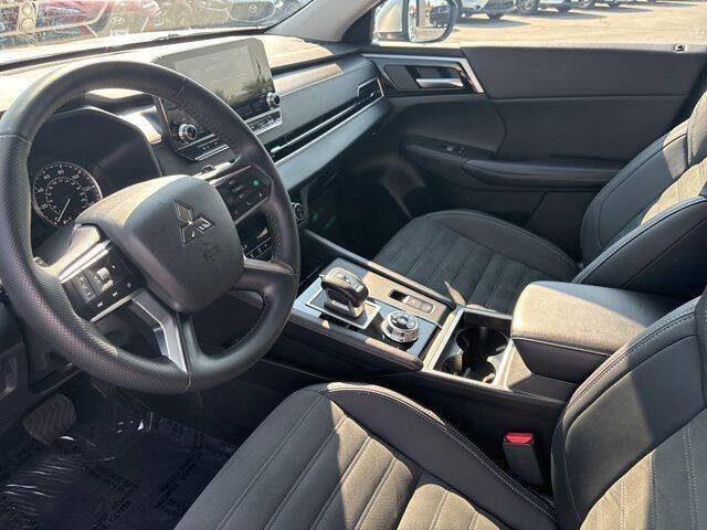 2024 Mitsubishi Outlander for sale at Axio Auto Boise in Boise, ID