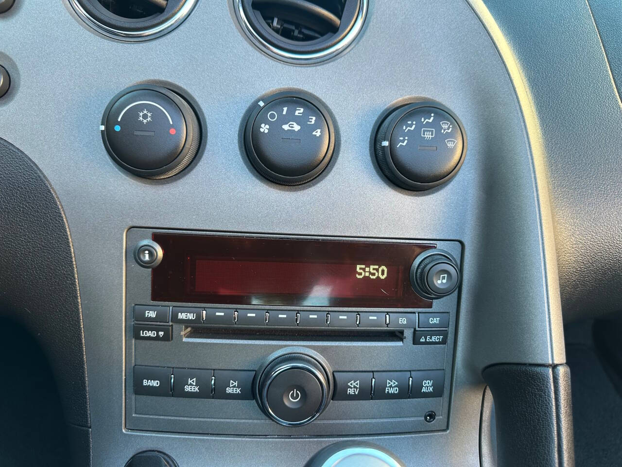2009 Pontiac Solstice 32