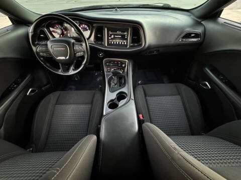 2020 Dodge Challenger SXT