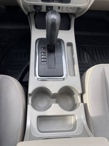 2011 Ford Escape XLT