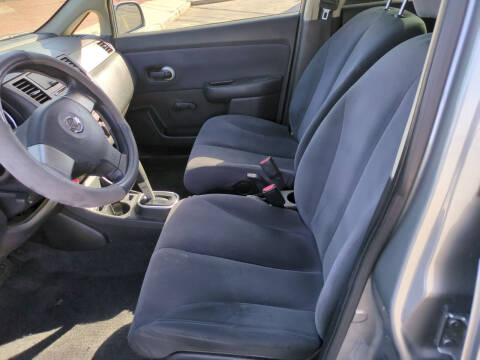 2009 Nissan Versa 1.8 S