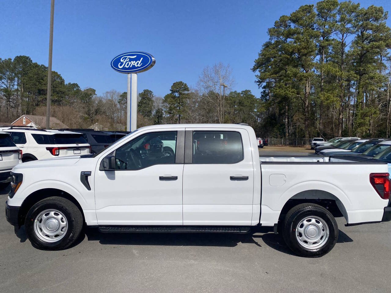 2025 Ford F-150 XL 4x2 4dr SuperCrew 5.5 ft. SB 