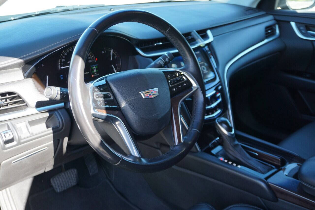 2017 Cadillac XTS Pro 14