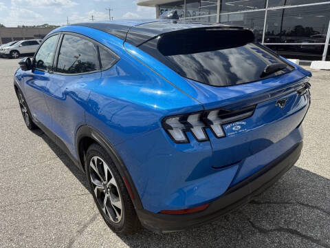 2025 Ford Mustang Mach-E Select