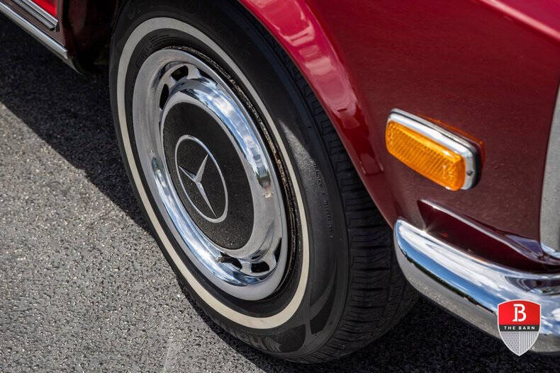 1970 Mercedes-Benz 280-Class