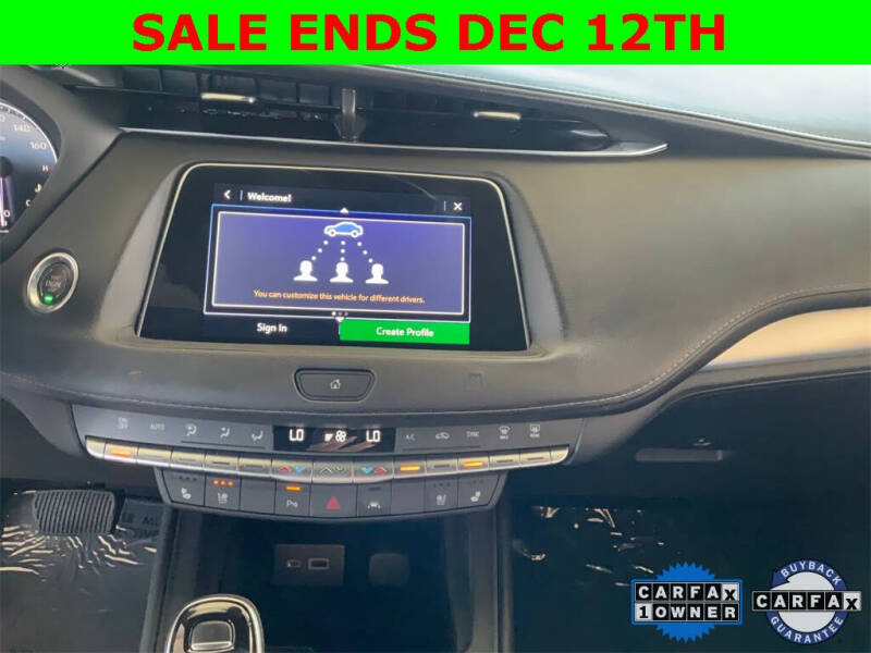 2021 Cadillac XT4 Premium Luxury