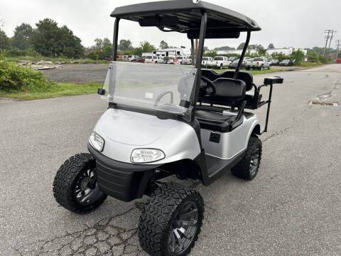 2016 E-Z-GO RXV