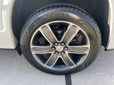 2017 GMC Acadia Denali