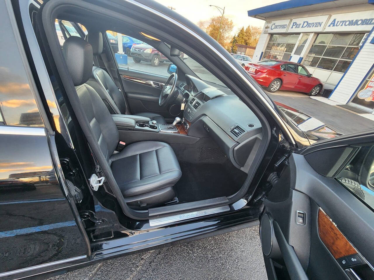 2009 Mercedes-Benz C-Class for sale at Chicago Auto House in Chicago, IL