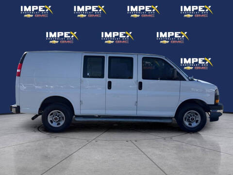 2023 GMC Savana 2500