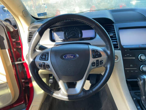 2013 Ford Taurus SEL