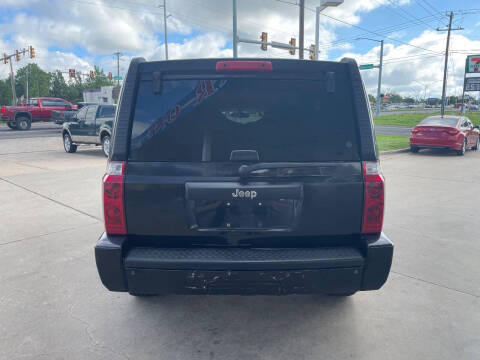 2008 Jeep Commander Sport