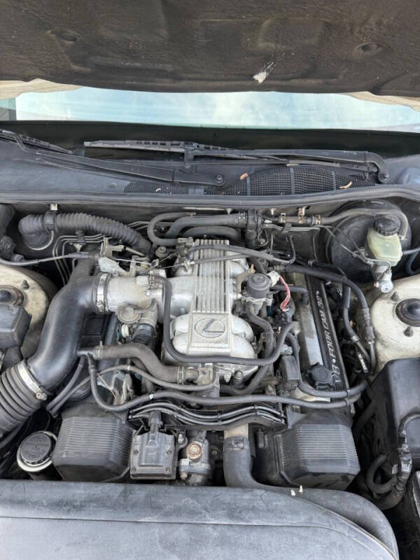 1997 Lexus LS 400 Coach