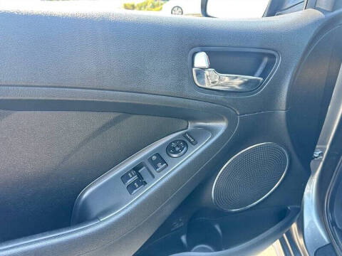 2016 Kia Forte Koup SX