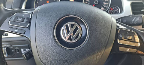 2012 Volkswagen Touareg TDI Lux