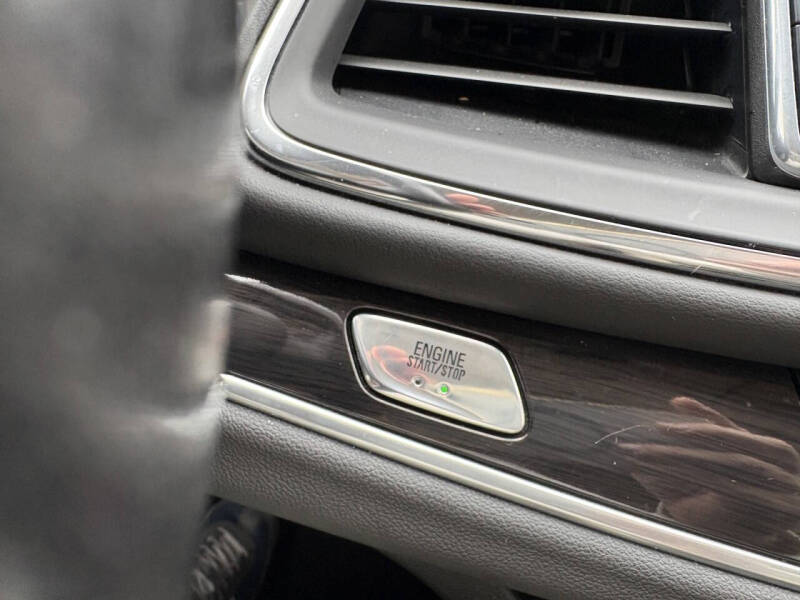 2020 Buick Enclave Essence