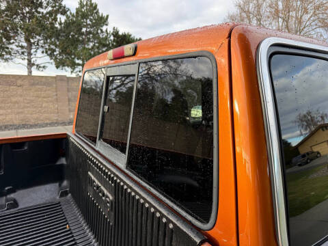 2000 Mazda B-Series B4000 SE