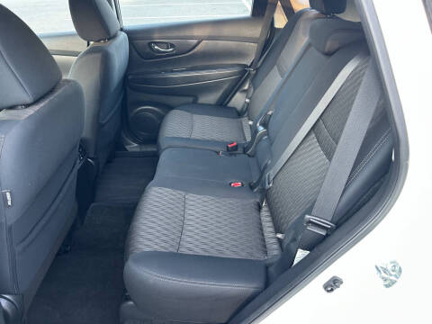 2018 Nissan Rogue S