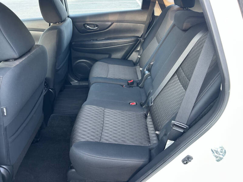 2018 Nissan Rogue S