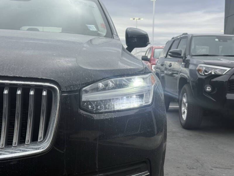 2025 Volvo XC90 B6 Plus Bright Theme 7P