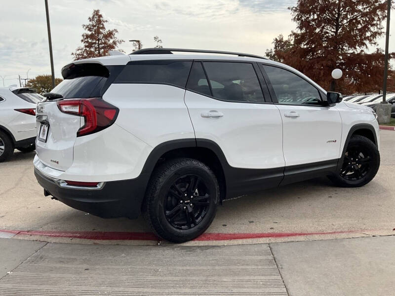 2023 GMC Terrain AT4