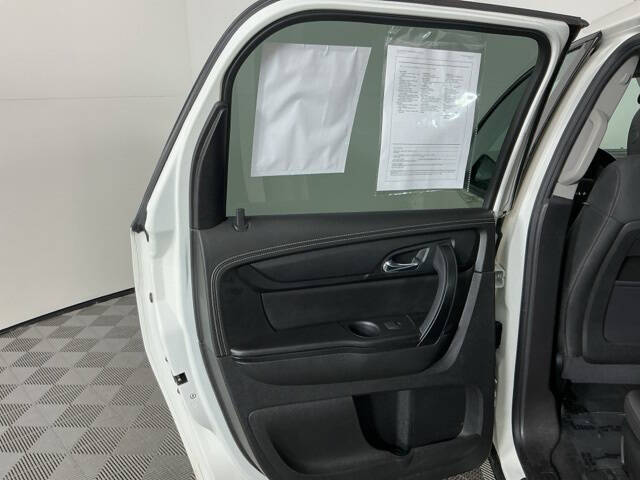 2015 GMC Acadia SLE-2