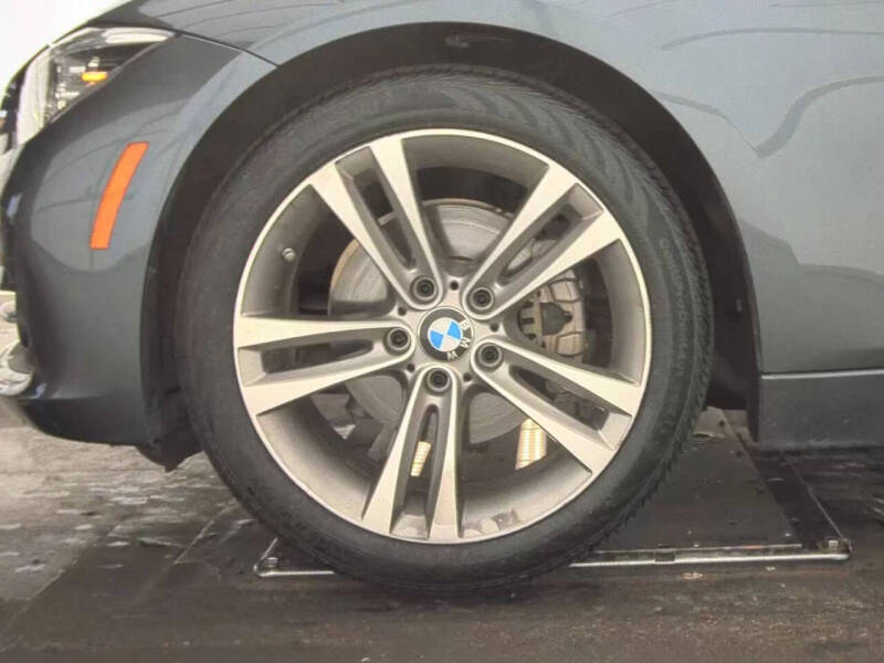 2017 BMW 3 Series 330i