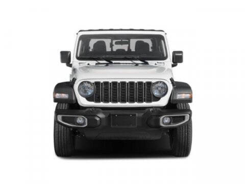 2024 Jeep Gladiator Sport