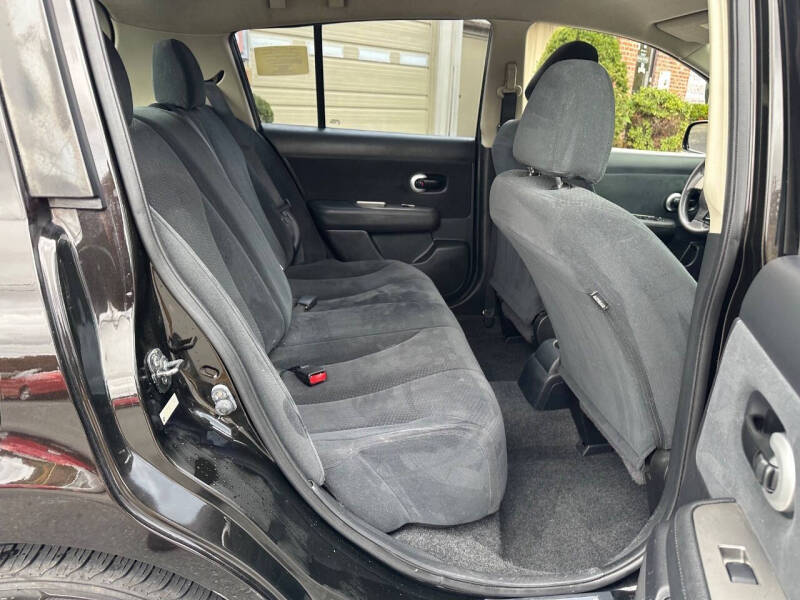 2012 Nissan Versa 1.8 S