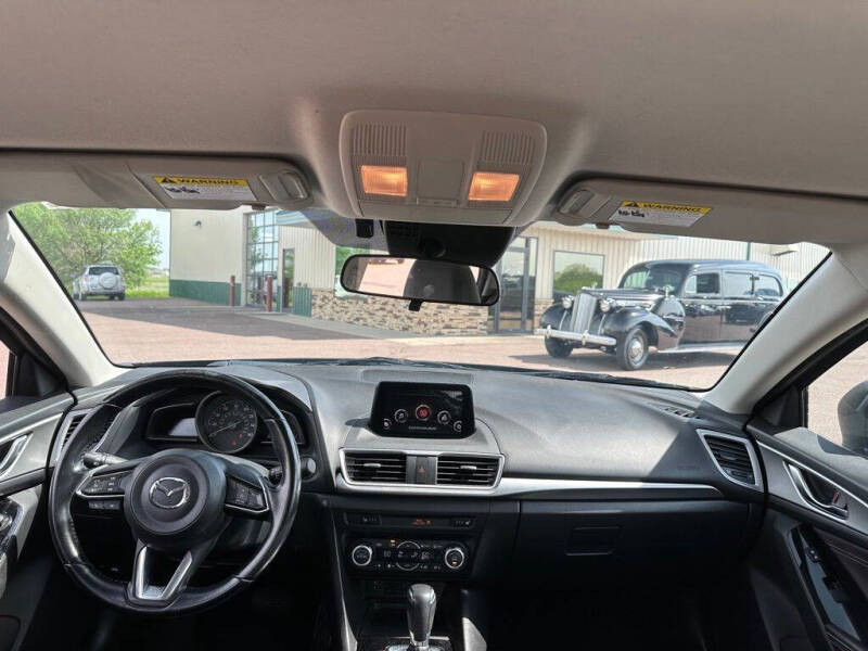 2018 Mazda MAZDA3 Touring