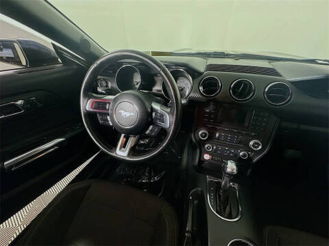 2017 Ford Mustang V6