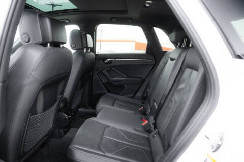 2022 Audi Q3 quattro S line Prem Plus 45 TFSI