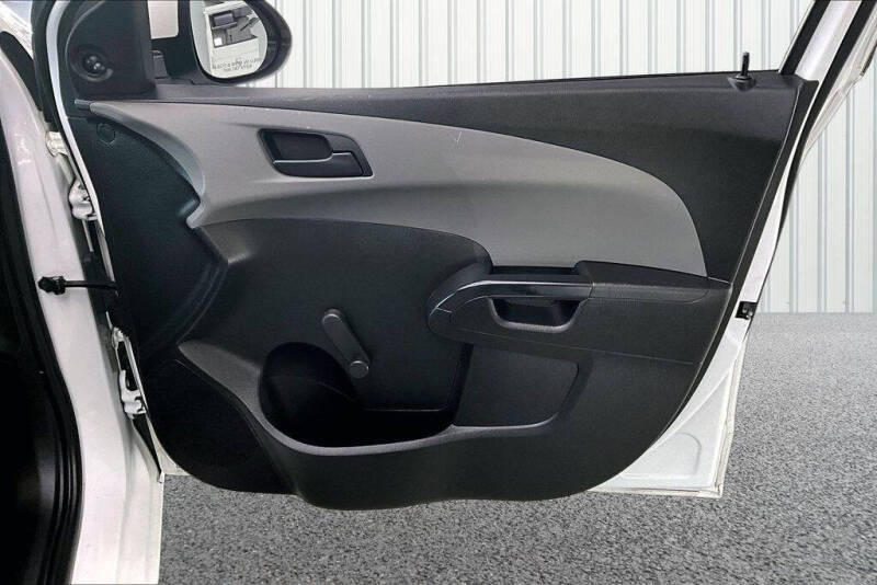 2017 Chevrolet Sonic LT Auto Fleet