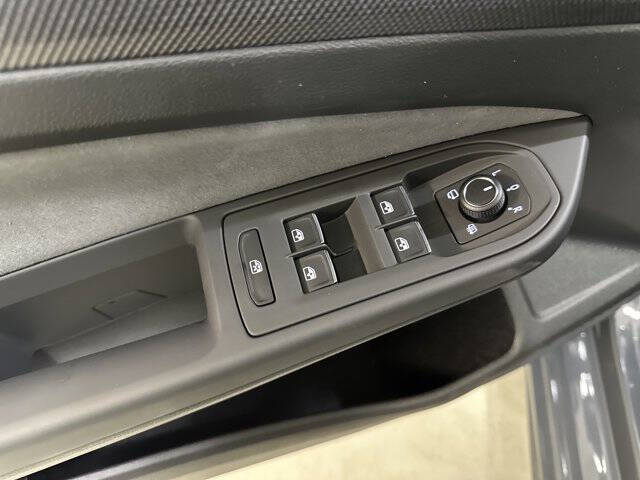 2026 Volkswagen Golf R 4Motion