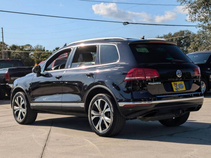 2017 Volkswagen Touareg V6 Wolfsburg