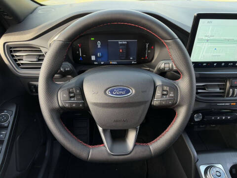 2025 Ford Escape Hybrid ST-Line