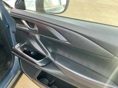 2023 Mazda CX-9 Carbon Edition