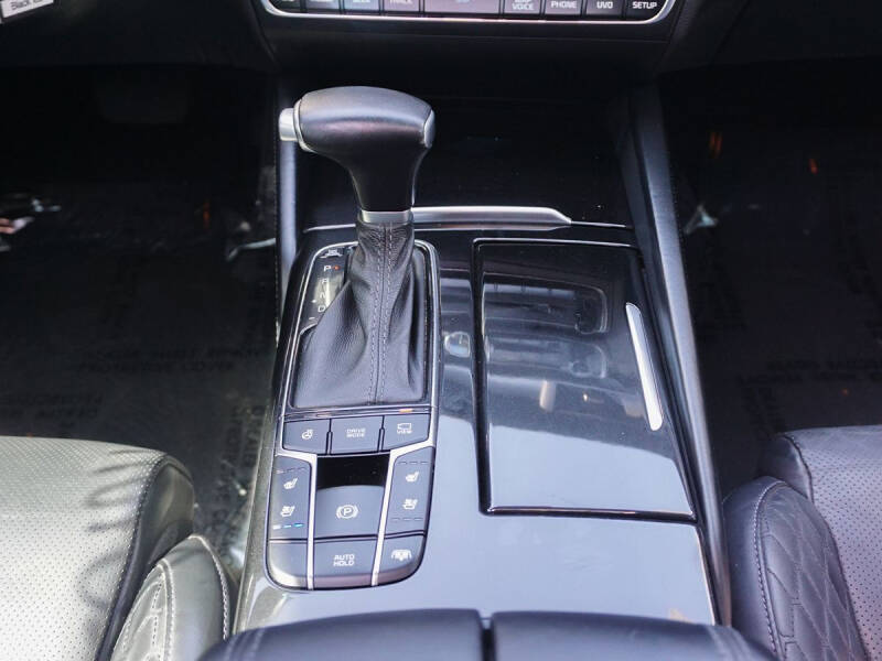 2017 Kia Cadenza Limited