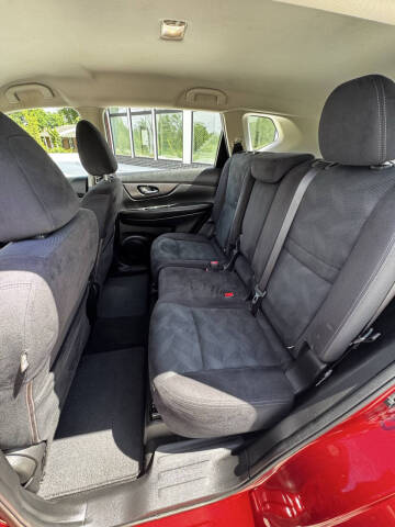 2016 Nissan Rogue SV