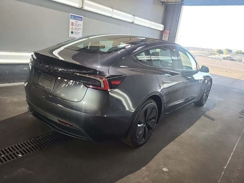 2025 Tesla Model 3 Long Range
