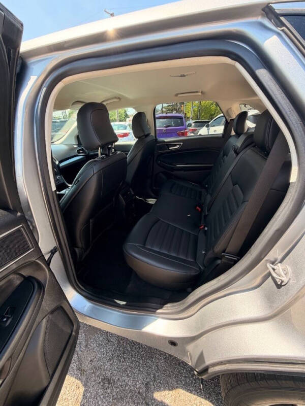 2022 Ford Edge SEL
