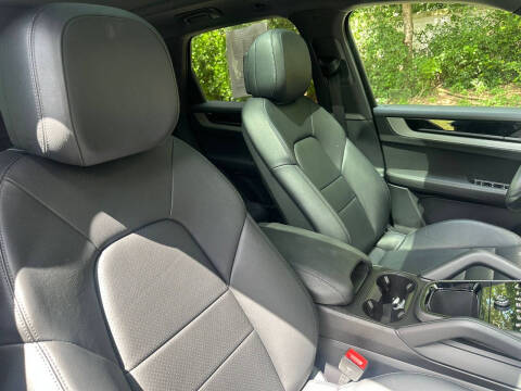 2024 Porsche Cayenne