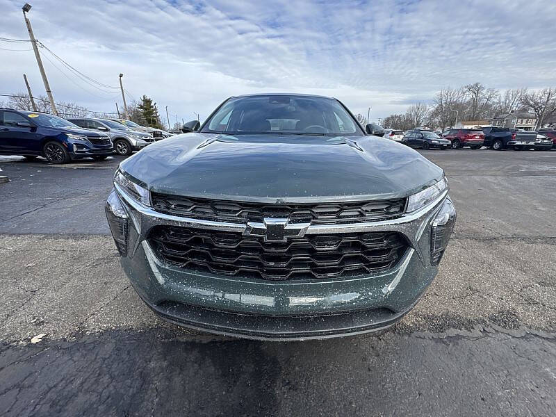 2025 Chevrolet Trax LS